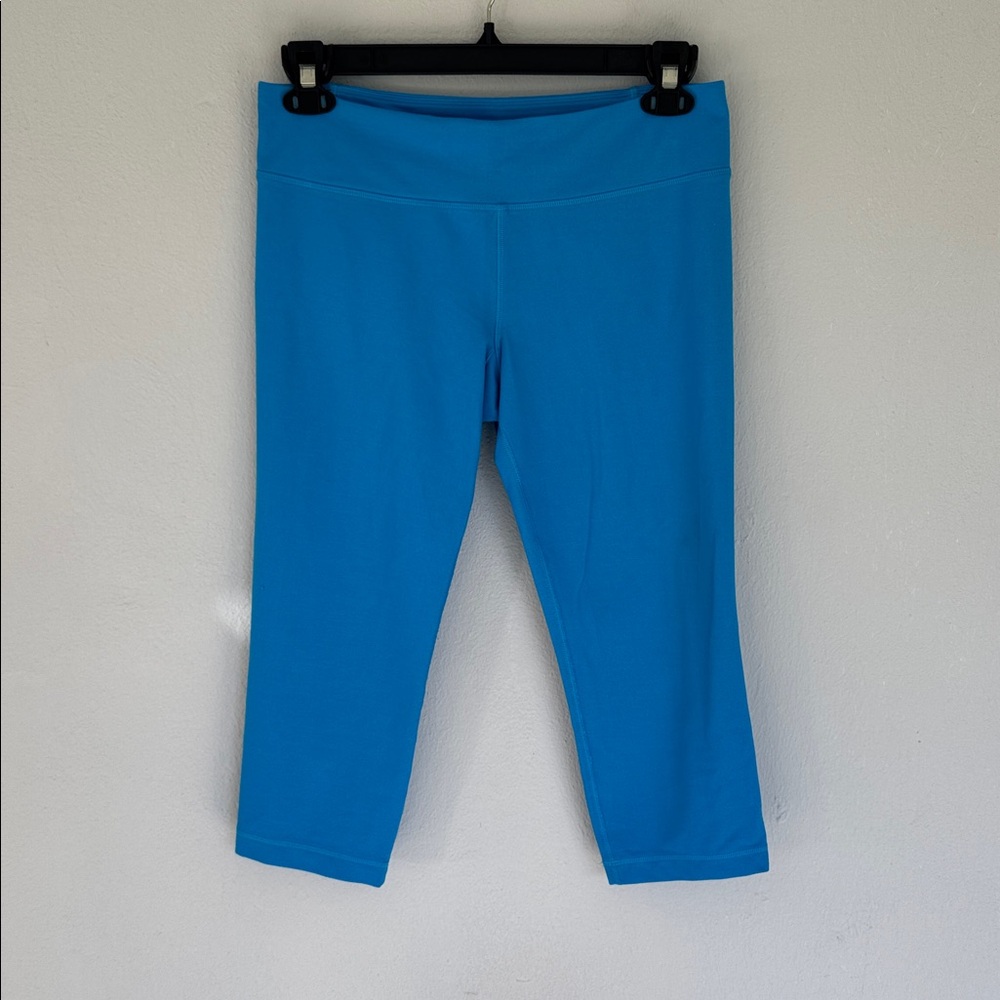 Under Armour all season gear electric blue fitted low rise capri leggings medium - Picture 2 of 9